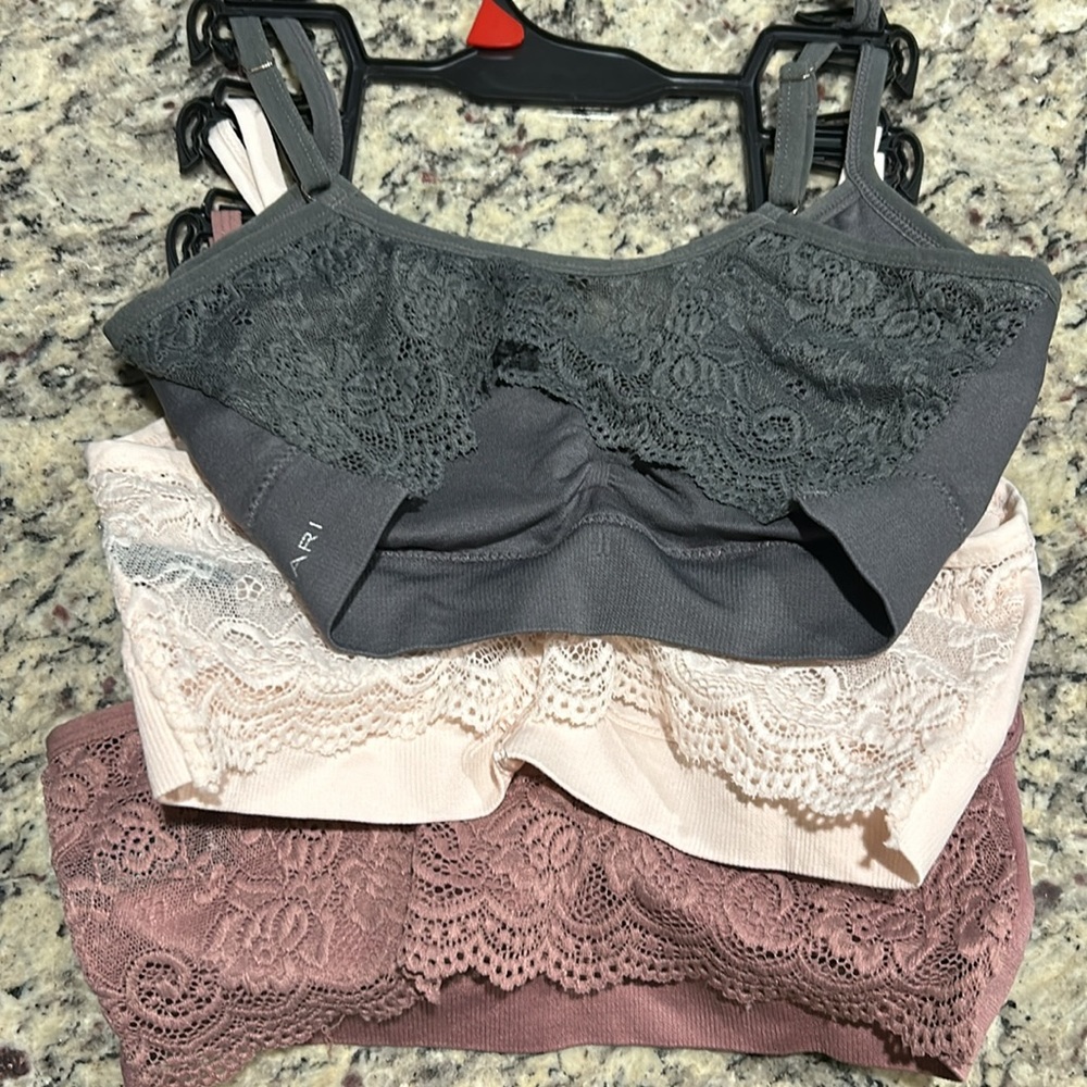 3 bralettes - Picture 3 of 3